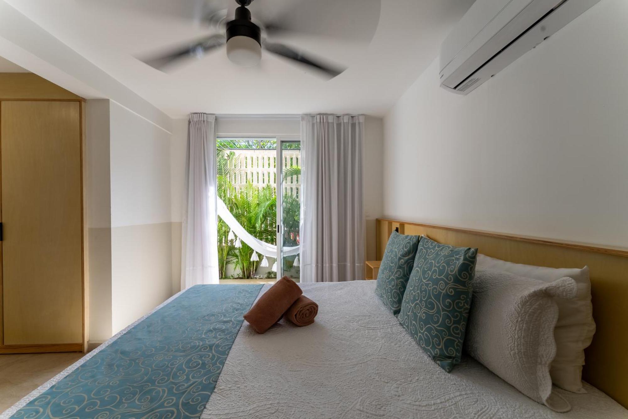 Bed Away Studios Cancún Extérieur photo