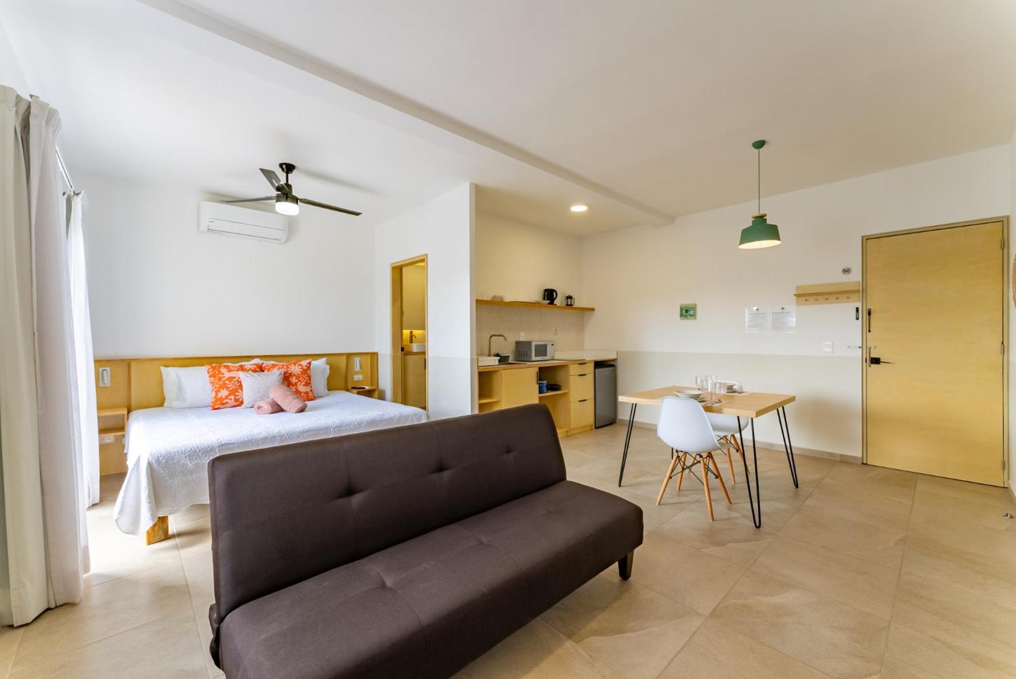 Bed Away Studios Cancún Extérieur photo